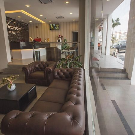 Hotel Zamburger Victory City Johor Bahru Luaran gambar