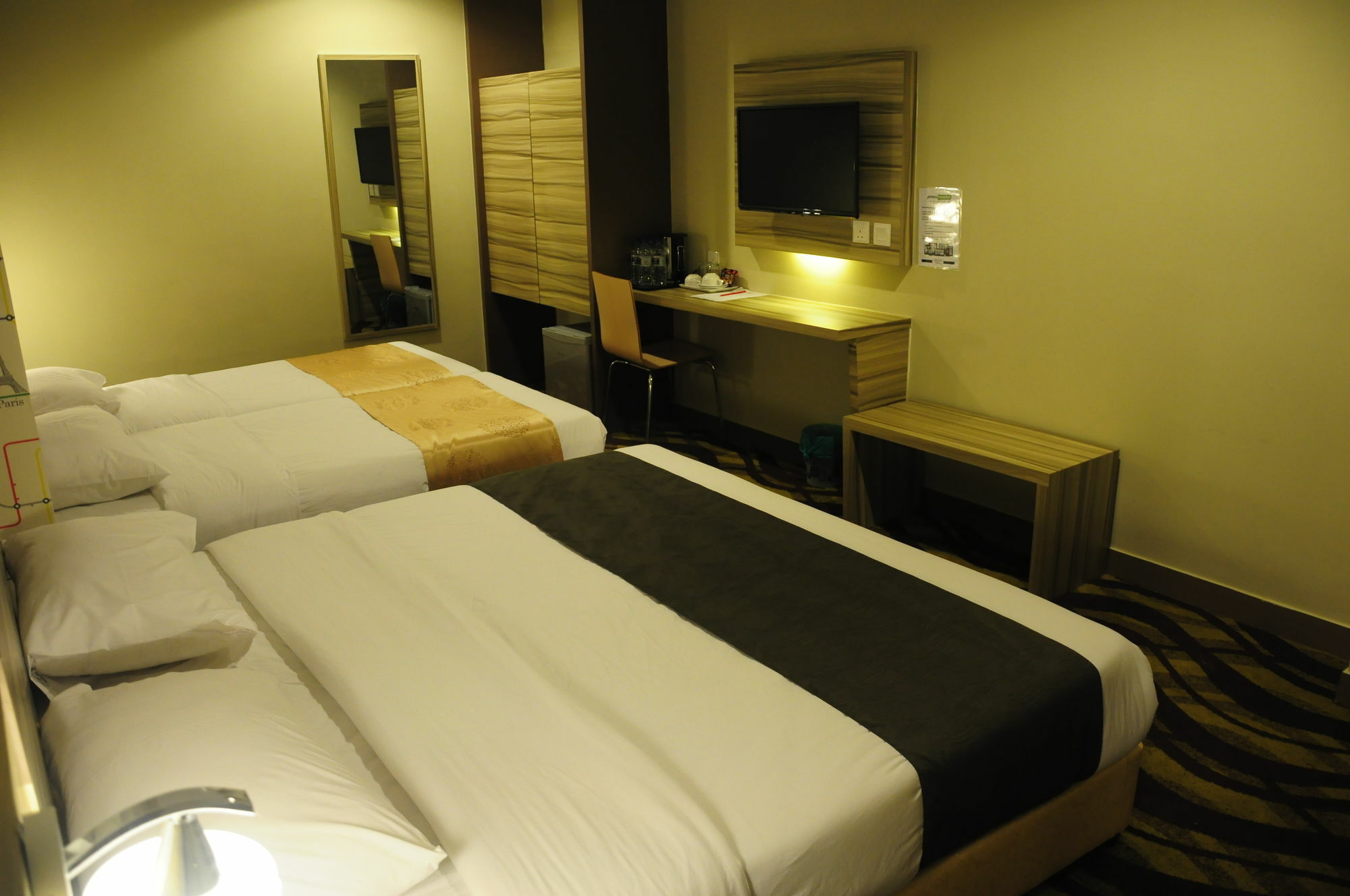 Hotel Zamburger Victory City Johor Bahru Luaran gambar